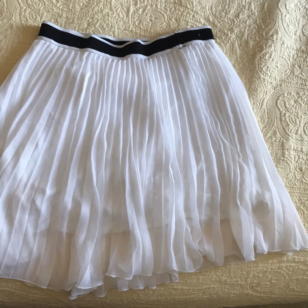 Brand new worn once Abercrombie skirt